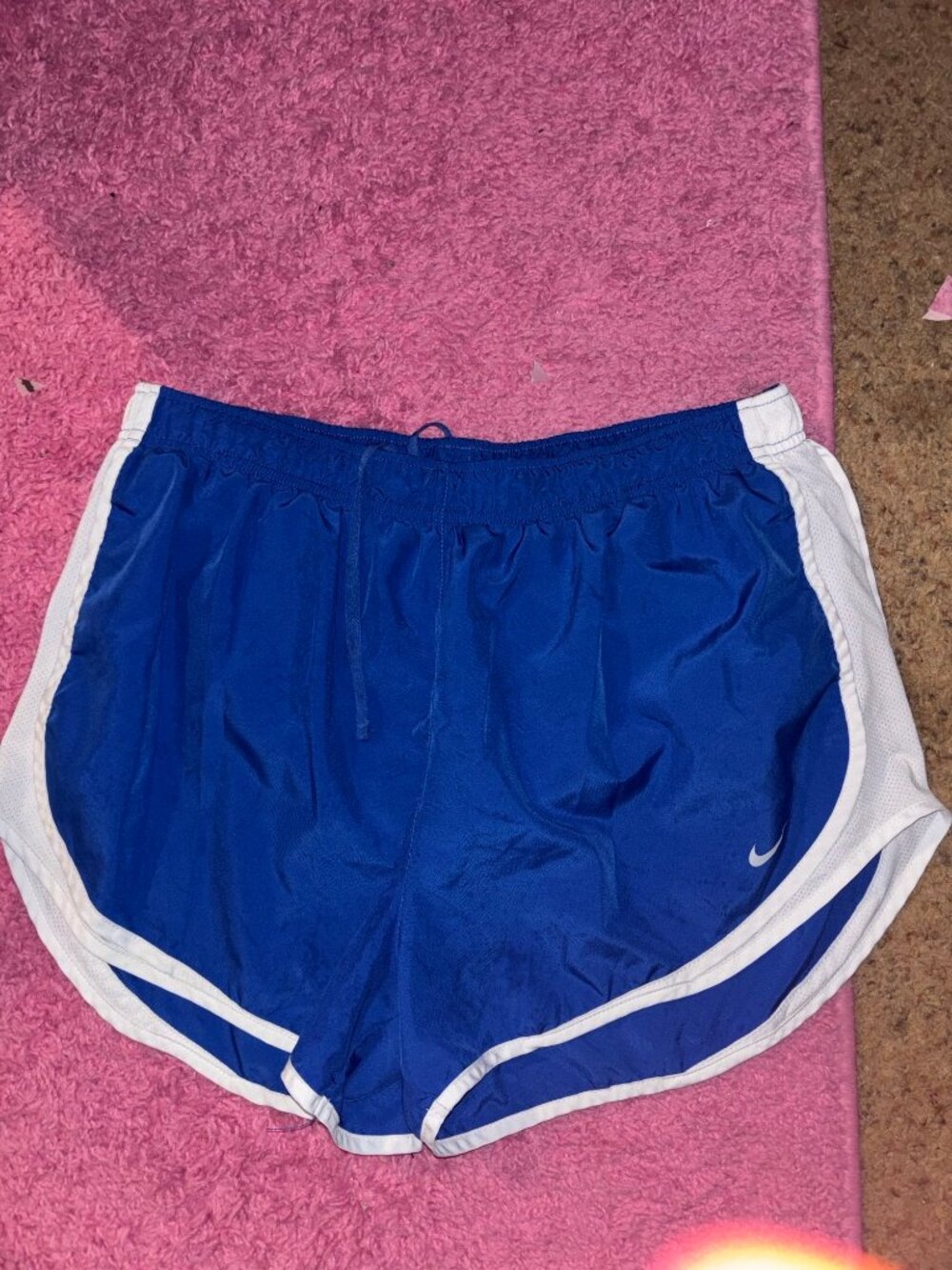 NIKE ATHLETIC SHORTS